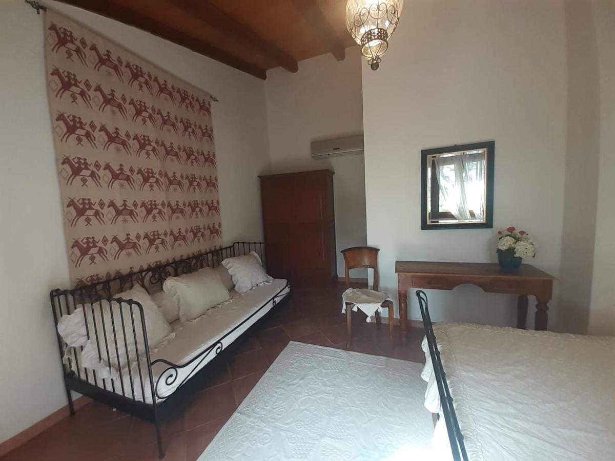 Sa Ruscitta Bed & Breakfast SantʼAntìoco Eksteriør bilde